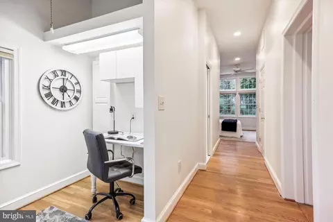 Entry Way - 109 Williamsburg Dr, Silver Spring, MD 20901 photo 1 of 2