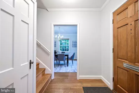 Entry Way - 109 Williamsburg Dr, Silver Spring, MD 20901 photo 2 of 2