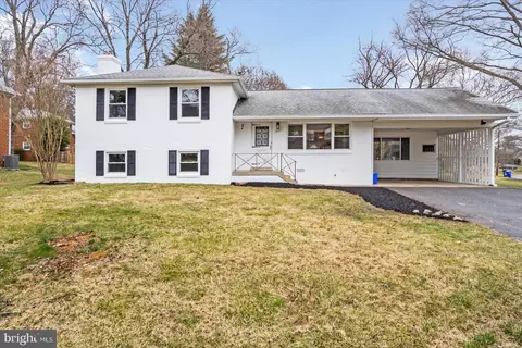 13201 Kara Ln, Silver Spring, MD 20904