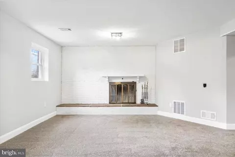 Living - 13201 Kara Ln, Silver Spring, MD 20904 photo 5 of 5