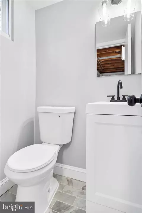 Bath - 13201 Kara Ln, Silver Spring, MD 20904 photo 4 of 4