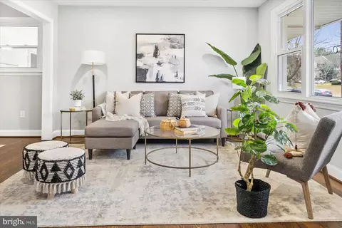 Living - 13201 Kara Ln, Silver Spring, MD 20904 photo 1 of 5