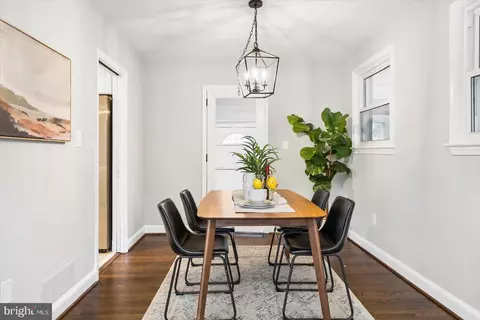 Dining - 13201 Kara Ln, Silver Spring, MD 20904 photo 2 of 4