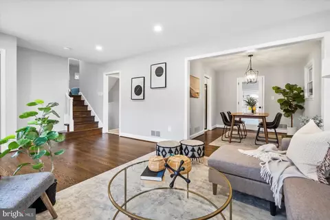 Living - 13201 Kara Ln, Silver Spring, MD 20904 photo 3 of 5