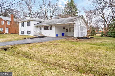Exterior - 13201 Kara Ln, Silver Spring, MD 20904 photo 3 of 8