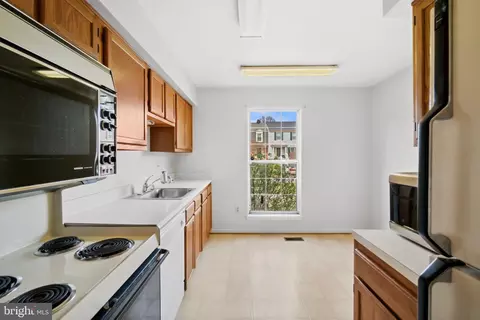 Kitchen - 3254 Saint Augustine Ct, Olney, MD 20832 photo 3 of 3