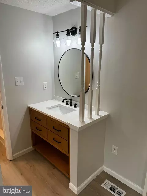 Bath - 14251 Castle Blvd #124-17, Silver Spring, MD 20904 photo 3 of 6