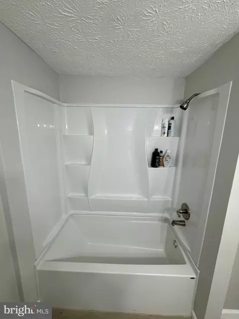 Bath - 14251 Castle Blvd #124-17, Silver Spring, MD 20904 photo 1 of 6
