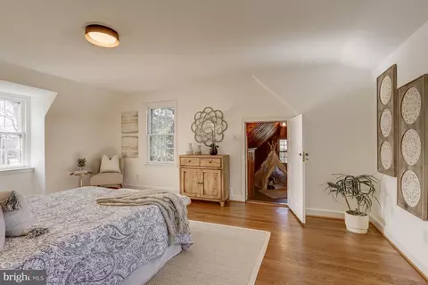 Bedroom - 200 Williamsburg Dr, Silver Spring, MD 20901 photo 7 of 10