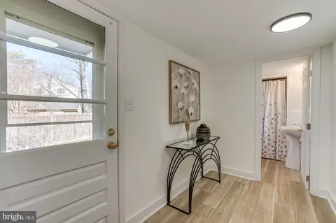 Entry Way - 200 Williamsburg Dr, Silver Spring, MD 20901 photo 2 of 3