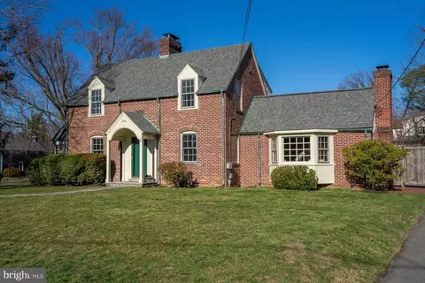 Exterior - 200 Williamsburg Dr, Silver Spring, MD 20901 photo 2 of 10