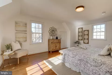 Bedroom - 200 Williamsburg Dr, Silver Spring, MD 20901 photo 6 of 10
