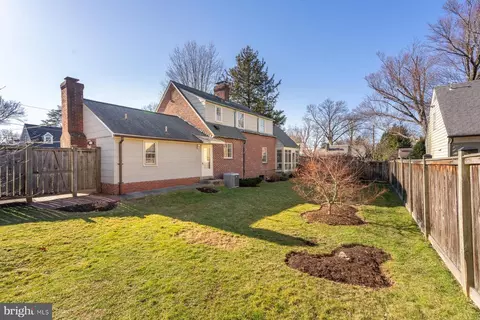 Exterior - 200 Williamsburg Dr, Silver Spring, MD 20901 photo 9 of 10