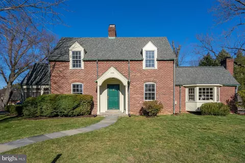 200 Williamsburg Dr, Silver Spring, MD 20901