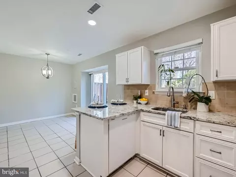 Kitchen - 13213 Verdi Ct, Silver Spring, MD 20904 photo 7 of 8