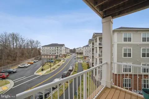Exterior - 3825 Doc Berlin Dr #32, Silver Spring, MD 20906 photo 3 of 5