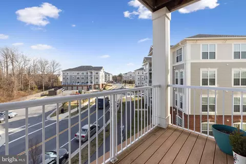 Exterior - 3825 Doc Berlin Dr #32, Silver Spring, MD 20906 photo 2 of 5