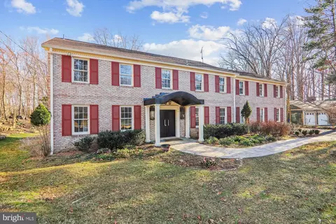 13716 N Gate Dr, Silver Spring, MD 20906