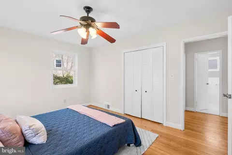 Bedroom - 118 Lynnmoor Dr, Silver Spring, MD 20901 photo 2 of 4
