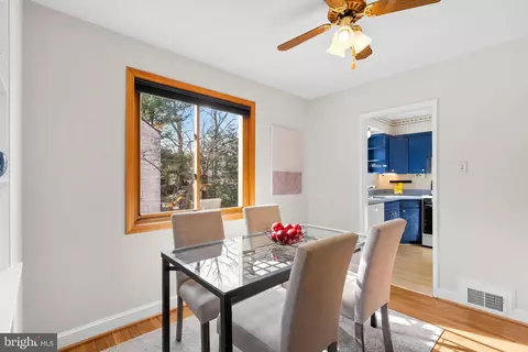 Dining - 118 Lynnmoor Dr, Silver Spring, MD 20901 photo 3 of 4