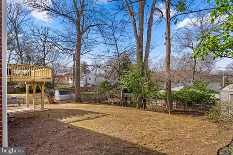 Exterior - 118 Lynnmoor Dr, Silver Spring, MD 20901 photo 5 of 10