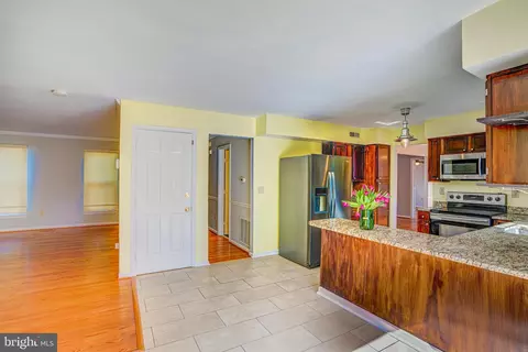 Kitchen - 1905 Mayflower Dr, Silver Spring, MD 20905 photo 2 of 5