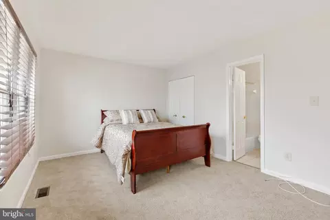 Bedroom - 2 Dawn View Ct, Silver Spring, MD 20904 photo 2 of 3