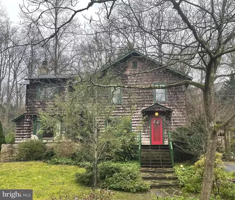 5305 Tuscarawas Rd, Bethesda, MD 20816