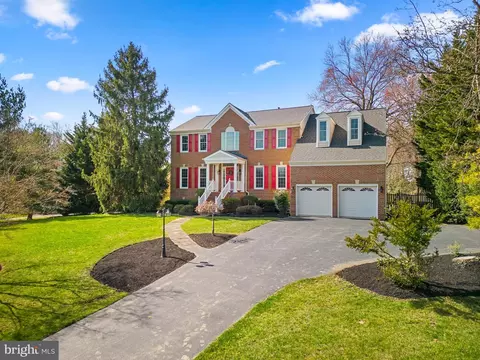 19812 Meredith Dr, Derwood, MD 20855