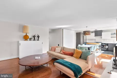 Living - 1220 Blair Mill Rd #505, Silver Spring, MD 20910 photo 3 of 5