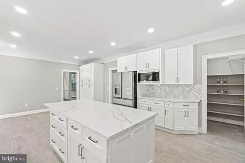 Kitchen - 5 Selby Ct, Poolesville, MD 20837 photo 1 of 4