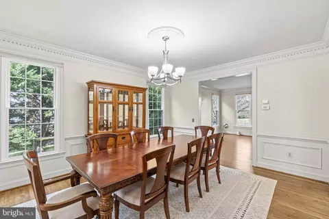 Dining - 5 Selby Ct, Poolesville, MD 20837 photo 2 of 2