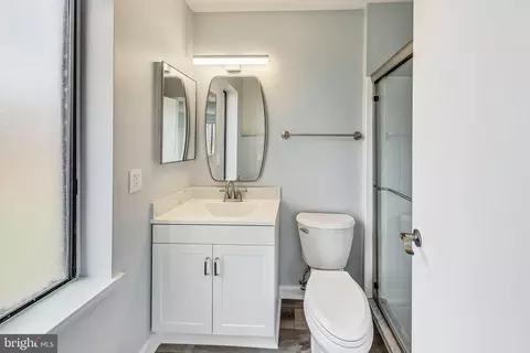 Bath - 15311 Pine Orchard Dr #2E, Silver Spring, MD 20906 photo 1 of 4