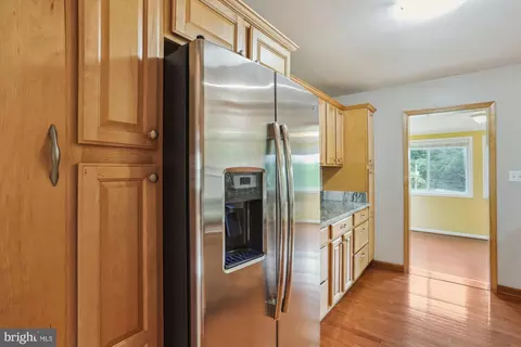 Kitchen - 1621 Dublin Dr, Silver Spring, MD 20902 photo 2 of 10