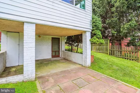 Exterior - 1621 Dublin Dr, Silver Spring, MD 20902 photo 8 of 14