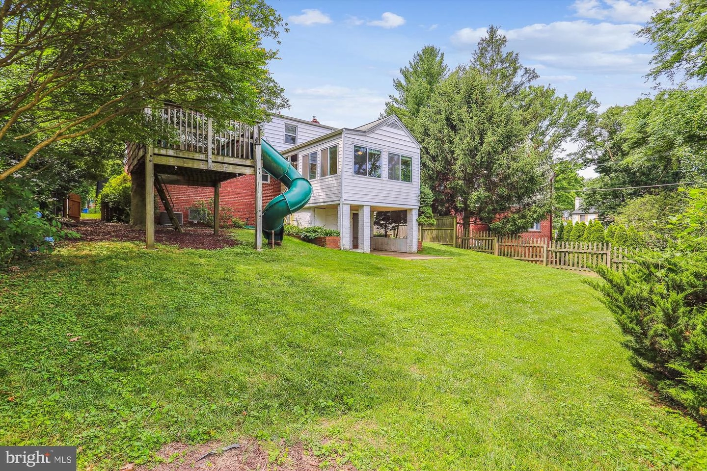 Exterior - 1621 Dublin Dr, Silver Spring, MD 20902 photo 13 of 14