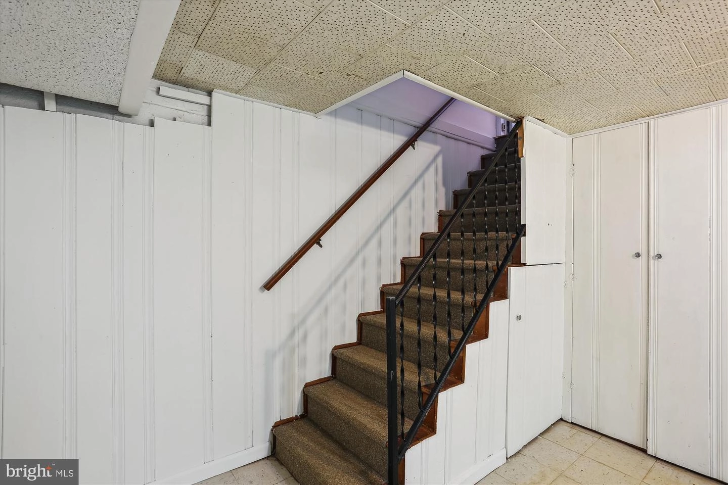 Entry Way - 1621 Dublin Dr, Silver Spring, MD 20902 photo 3 of 3