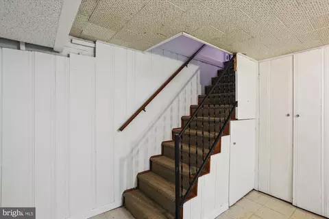 Entry Way - 1621 Dublin Dr, Silver Spring, MD 20902 photo 3 of 3