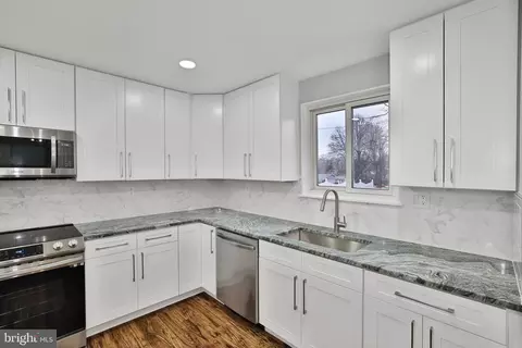 Kitchen - 4402 Emden St, Silver Spring, MD 20906 photo 7 of 7