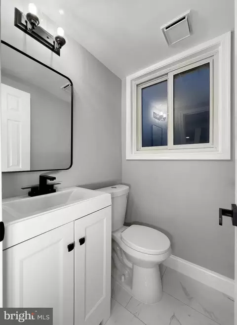 Bath - 4402 Emden St, Silver Spring, MD 20906 photo 1 of 7