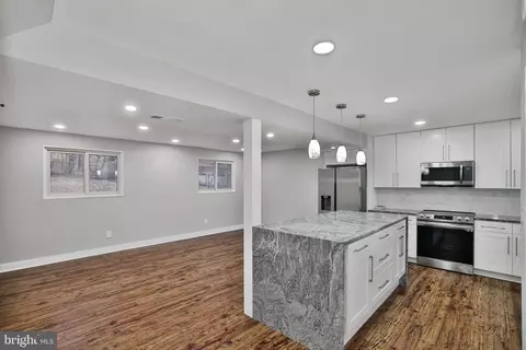 Kitchen - 4402 Emden St, Silver Spring, MD 20906 photo 2 of 7
