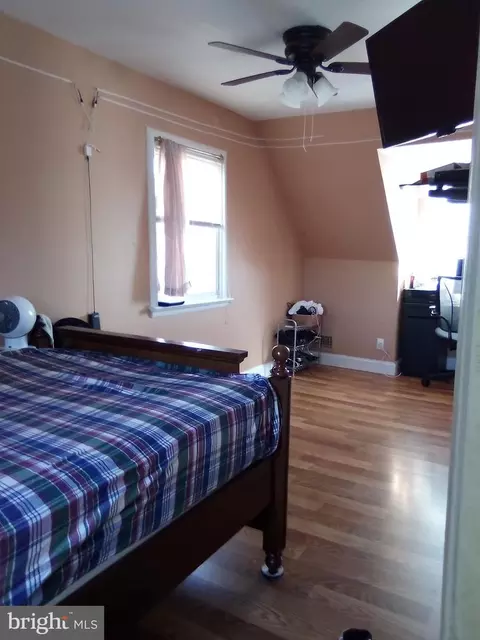 Bedroom - 2409 Randolph Rd, Silver Spring, MD 20902 photo 6 of 11