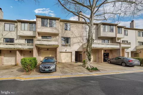 18739 Pier Point Pl, Montgomery Village, MD 20886