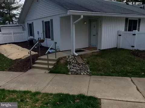 3131 Farnborough Ct #260-D, Silver Spring, MD 20906