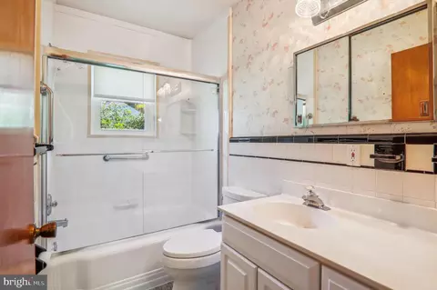 Bath - 500 Vierling Dr, Silver Spring, MD 20904 photo 2 of 3
