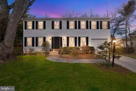4 Northrup Ct, Rockville, MD 20850
