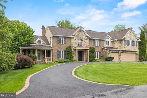 9725 Conestoga Way, Potomac, MD 20854
