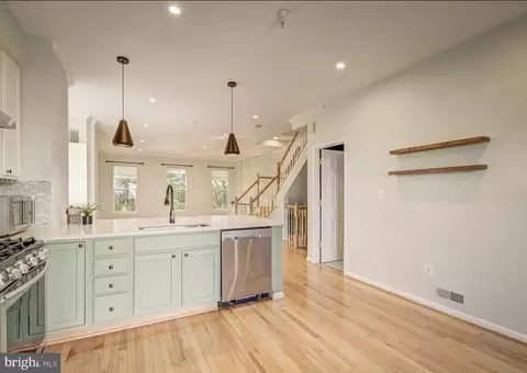 Kitchen - 9441 Fields Rd, Gaithersburg, MD 20878 photo 2 of 7