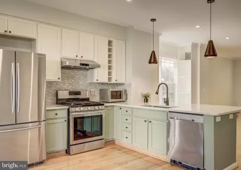 Kitchen - 9441 Fields Rd, Gaithersburg, MD 20878 photo 4 of 7