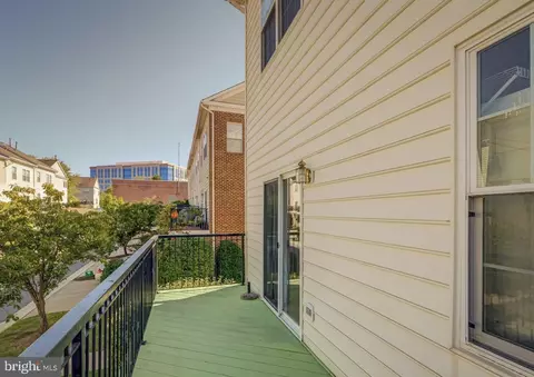 Exterior - 9441 Fields Rd, Gaithersburg, MD 20878 photo 2 of 4